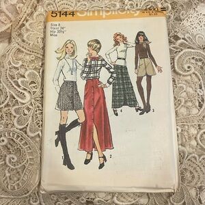 Vtg 1972‎ skirt Patterns